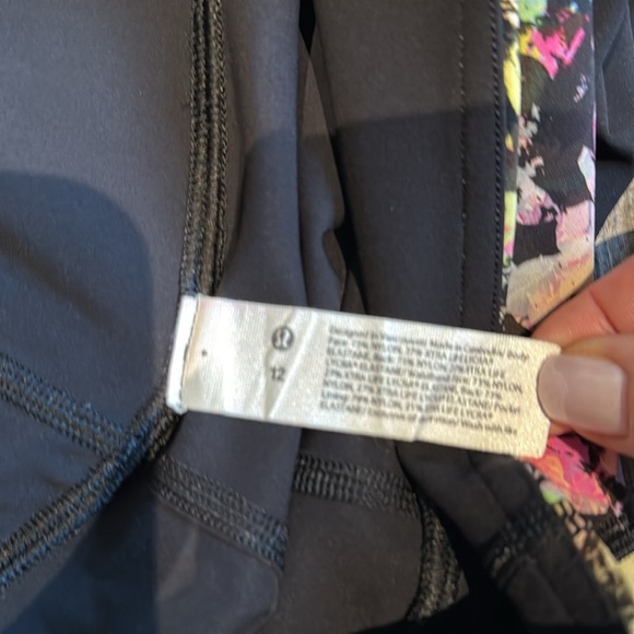 * NWOT*Lululemon | Back Zip High Rise Paddle Tight 28” - Picture 8 of 9